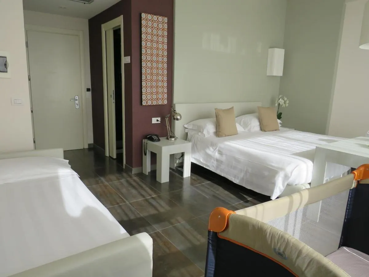 Hotel Joseph Marina di Pietrasanta 3*,  Italien
