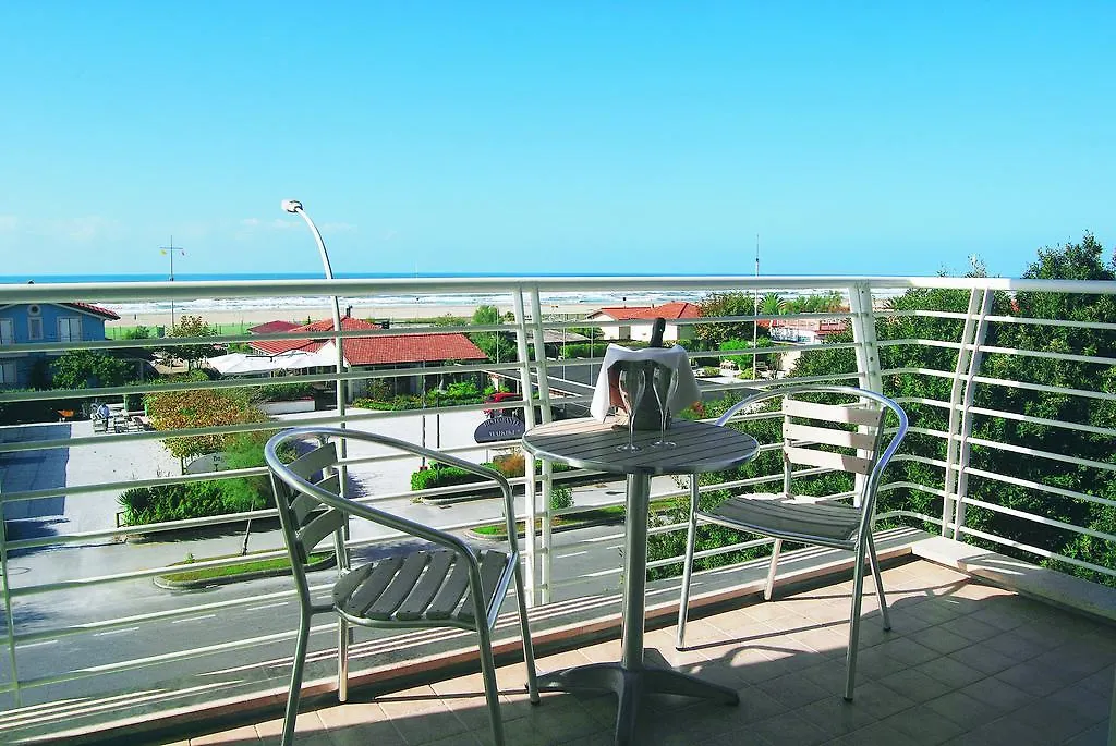 Hotel Joseph Marina di Pietrasanta 3*,